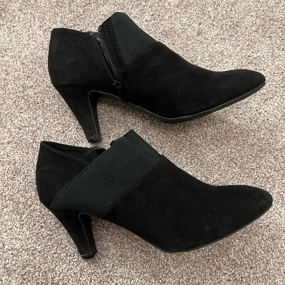London Fog Black Heeled Boots
